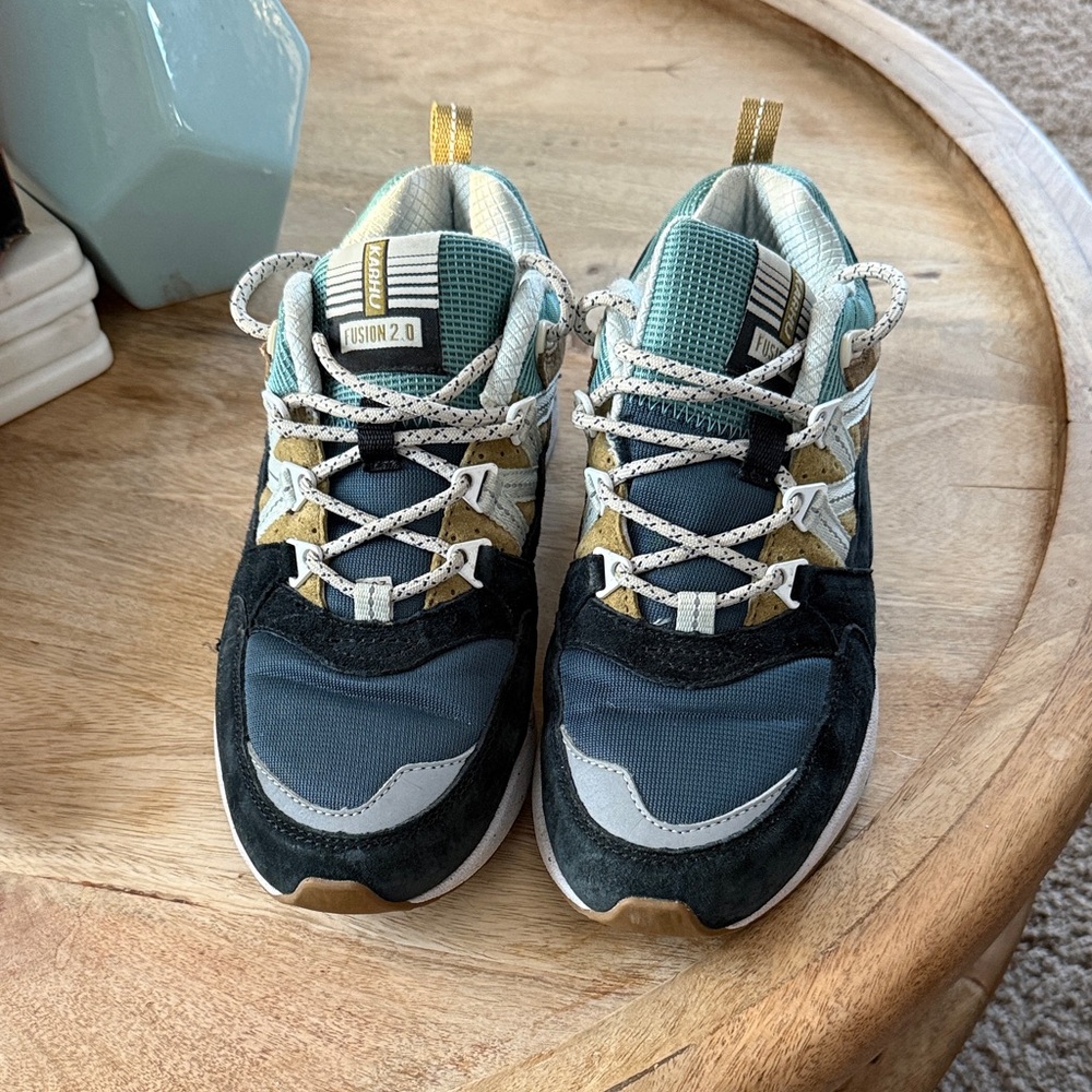Fusion 2.0 Men's Sneakers in Black and Gold